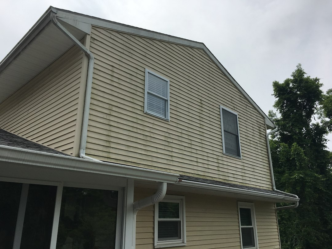 House-Washing-Patio-Cleaning-in-Hummelstown-PA-Complete-Exterior-Refresh 2